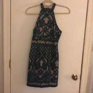 Charlotte Russe Lace Body con Dress